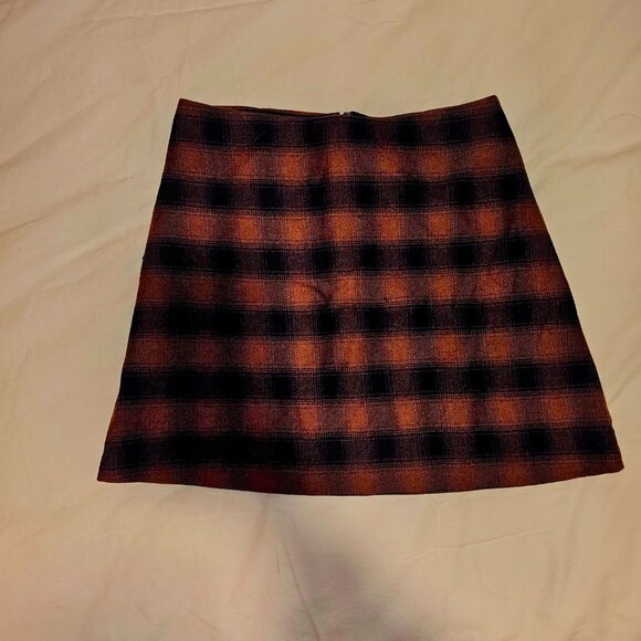 Aritzia Wilfred Classic Plaid Mini Skirt - Picture 2 of 3